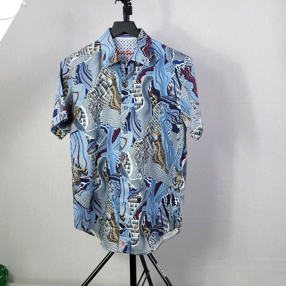 Robert Graham short sleeve small button up shirt.